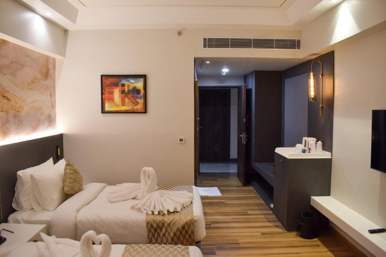 Tulip Inn Shravasti Bahraich ภายนอก รูปภาพ